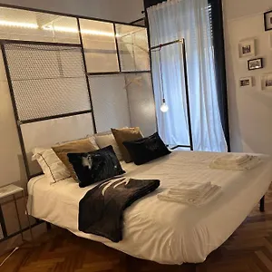 Couette-café Botta 9, Bergame
