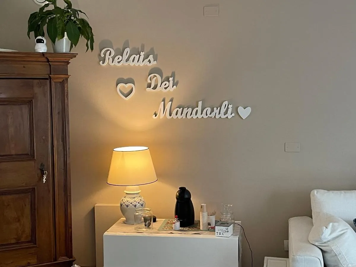 מלון ברגמו Relais Dei Mandorli