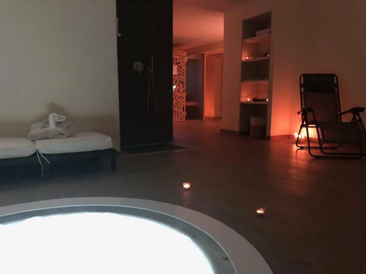 בית הארחה מלון ברגמו Relais Dei Mandorli