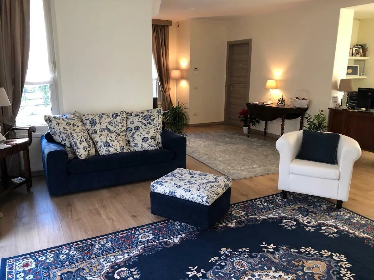 מלון ברגמו Relais Dei Mandorli בית הארחה